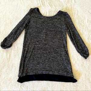 Tunic top with zippers